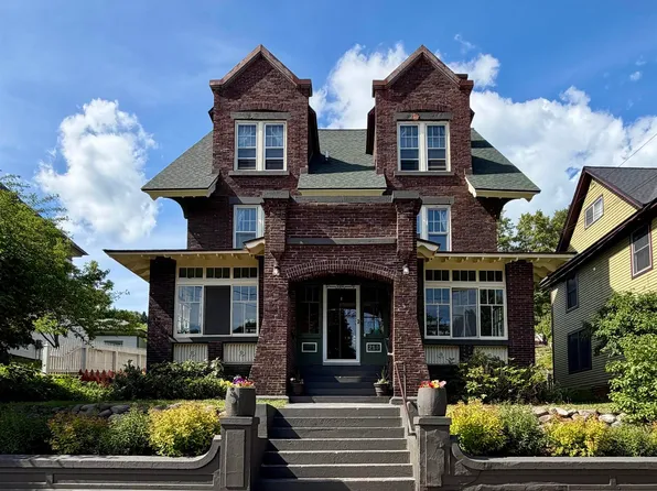 214 Mason Ave, Hancock, MI 49930
