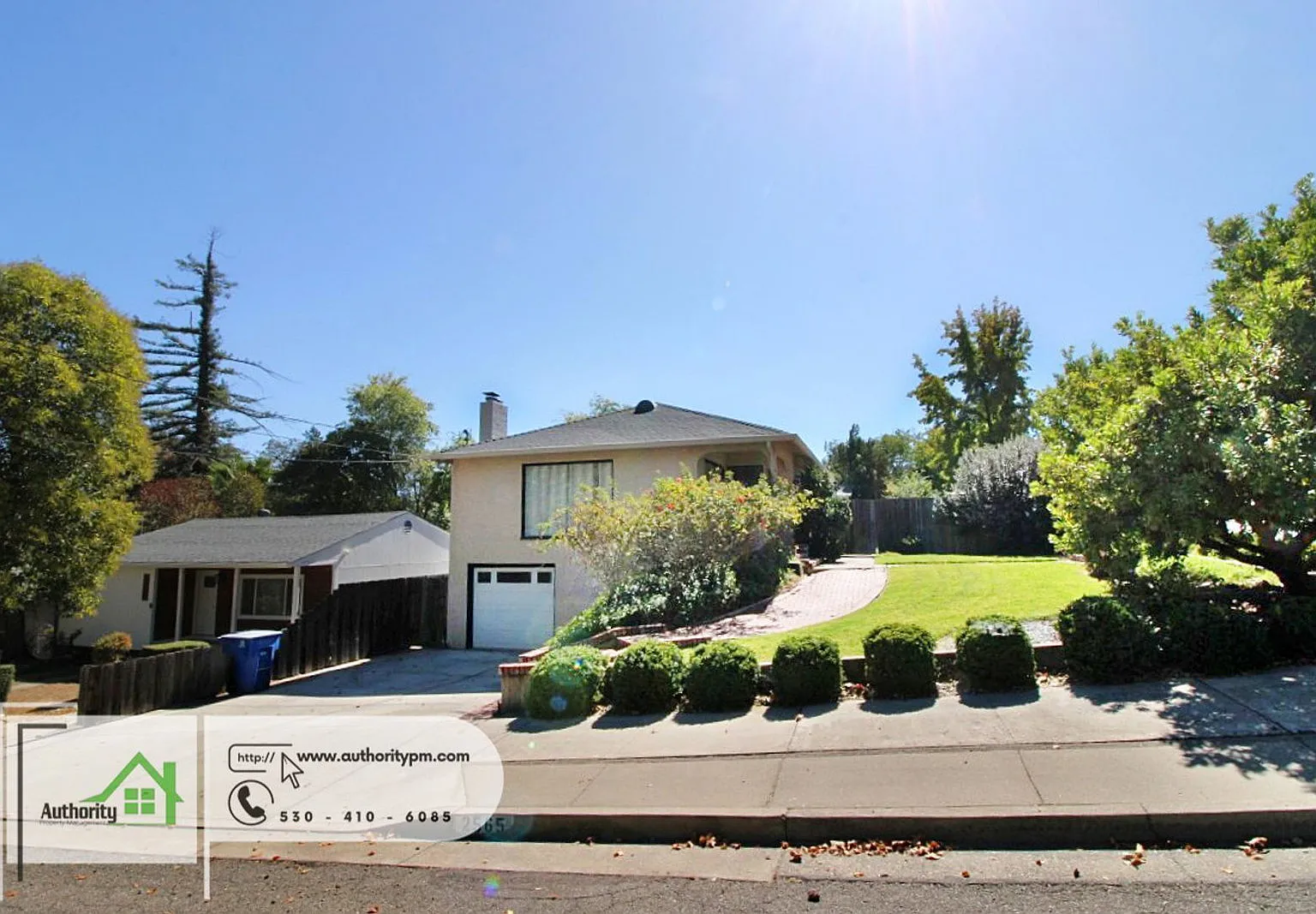 4 bed, 2.0 bath, 2664 sqft, $2,600 — Photo 2