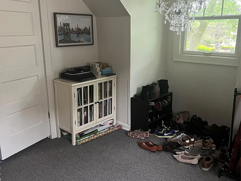 50 Kalmia St — Photo 10