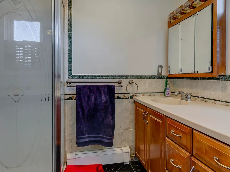 78 Erie St #2 — Photo 6