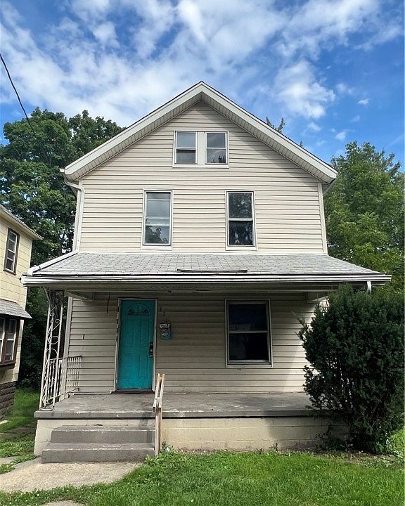 1st image of 421 McGowan St