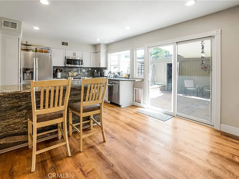 18195 Canyon Ct — Photo 6