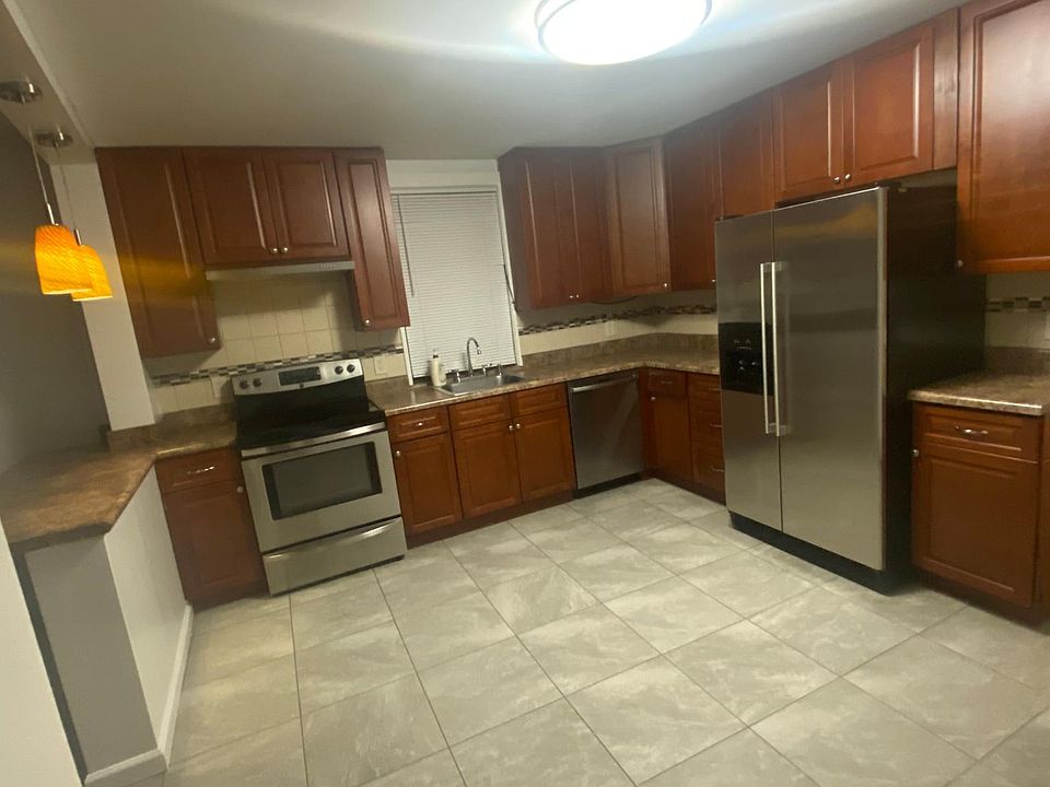 1st image of 52 N Broadway APT 1