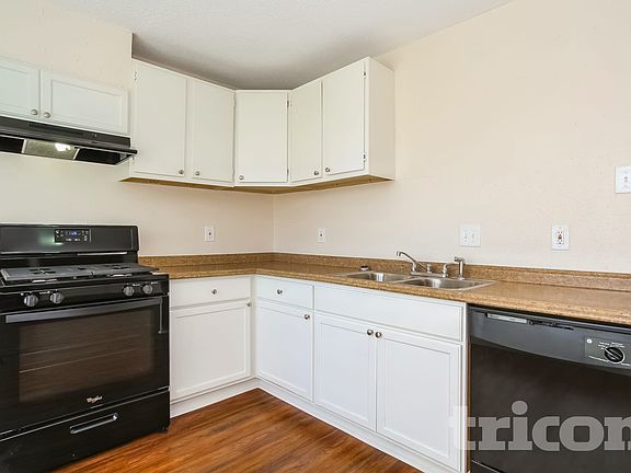 5th image of 15811 Kenbriar Dr