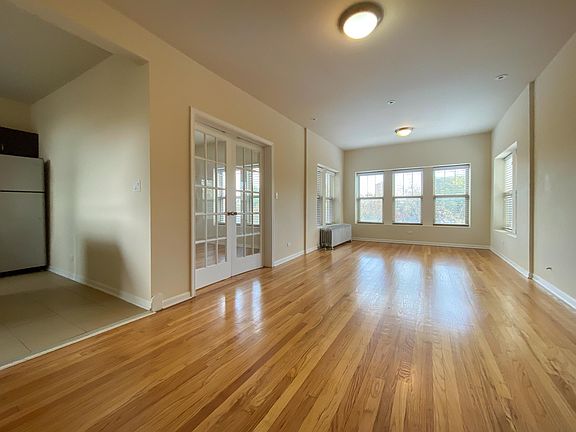 4th image of 4740 S Greenwood Ave APT 1E