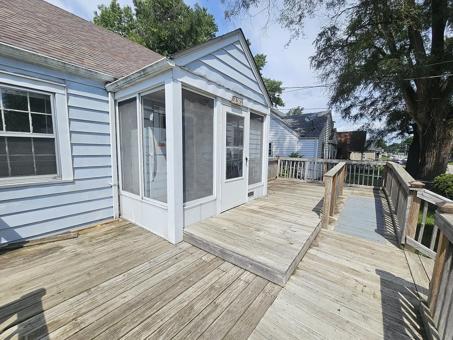 3 bed, 1.5 bath, 2150 sqft, $1,500 — Photo 3