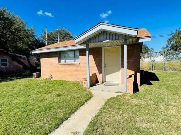 1606 Red Bird Ln, Rockport, TX 78382