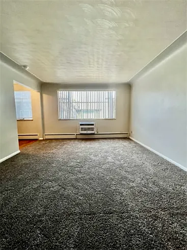 Karen Jean Apartments — Photo 3