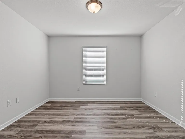 13581 Paris Cir — Photo 14