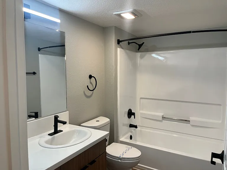 Corona Pointe Resort — Photo 177