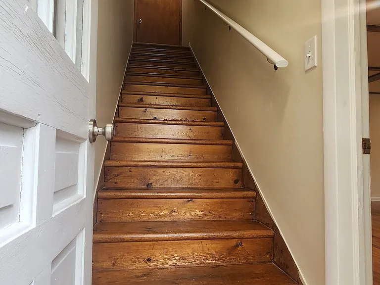 Stairway to Bedroom 1