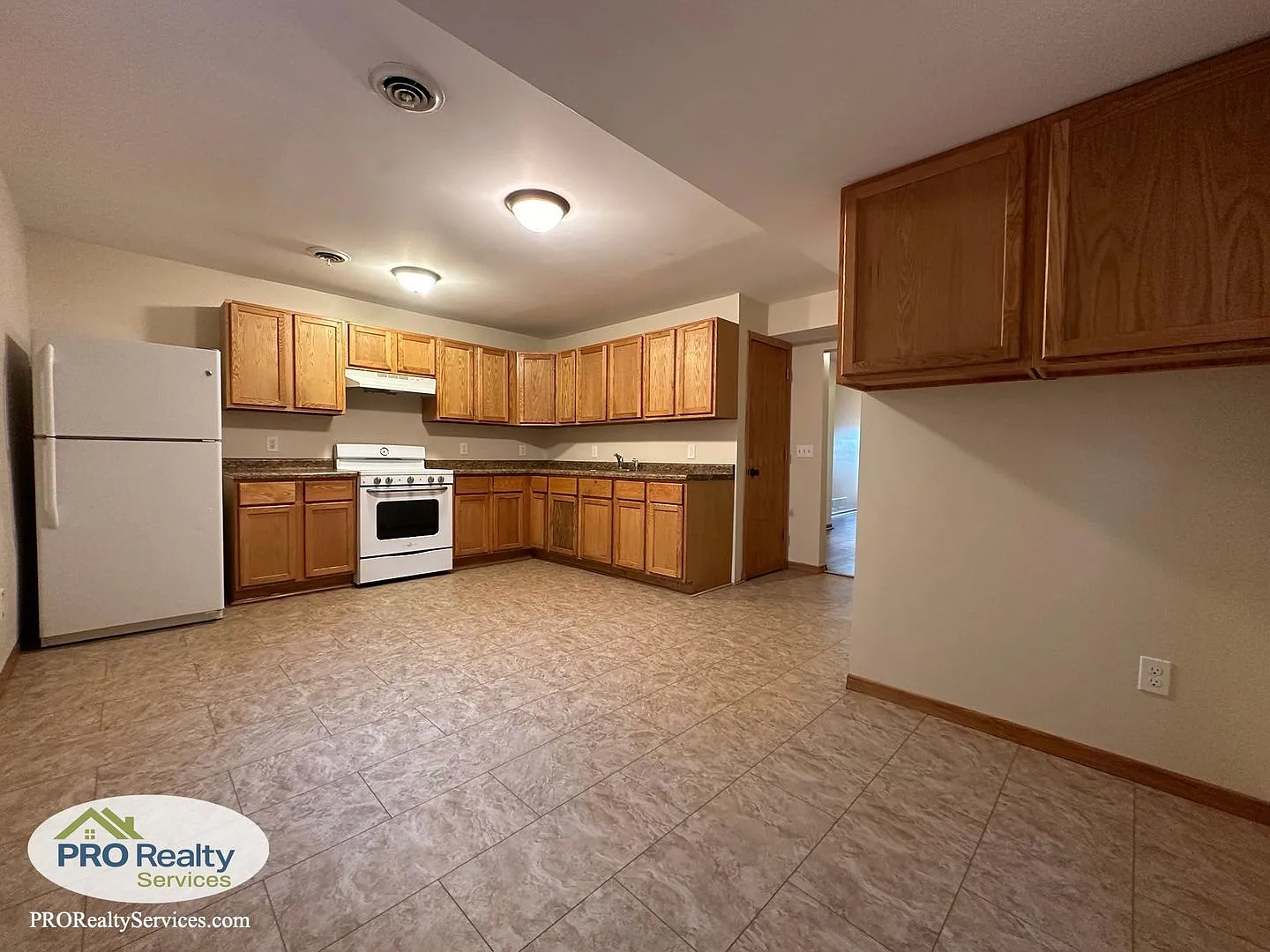 3 Bedroom Home in St. Paul — Photo 3