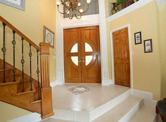 Home For Sale In The Colony at LErmi