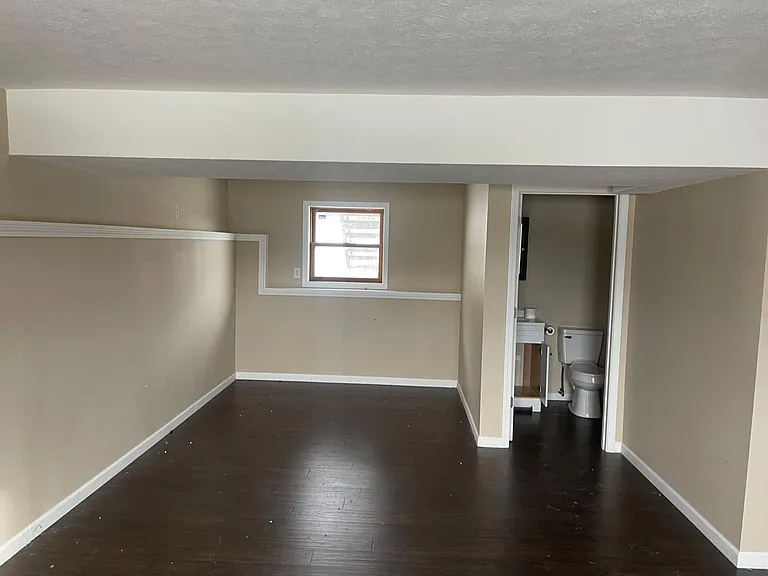510 Madison Dr — Photo 9
