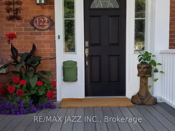 122 Richard St, Greater Napanee, ON K7R 2T4