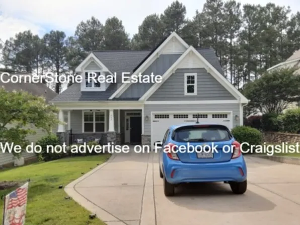 547 Micahs Way N, Spring Lake, NC 28390