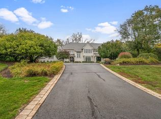 70 Bexley Ct, North Barrington, IL