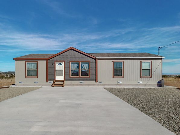 43 Los Chavez Ave, Edgewood, NM 87015