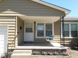 8943 E Oklahoma Pl, Tulsa, OK 74115
