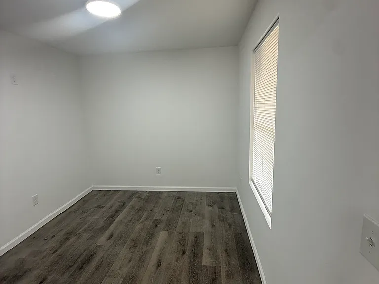 55 Brewster St #1 — Photo 14