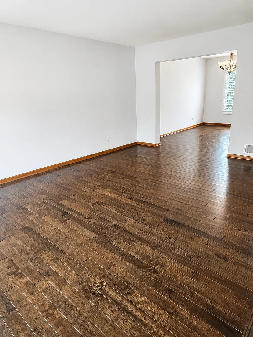 4 bed, 2.5 bath, 2656 sqft, $3,500 — Photo 2