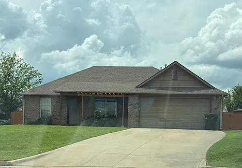 2503 Hunters Ct Photo 1