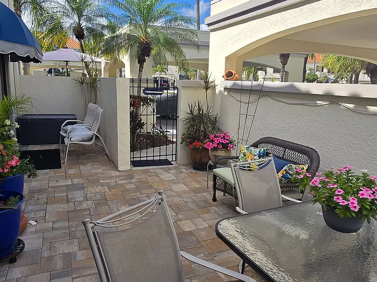 9595 Halyards Ct #11 — Photo 21