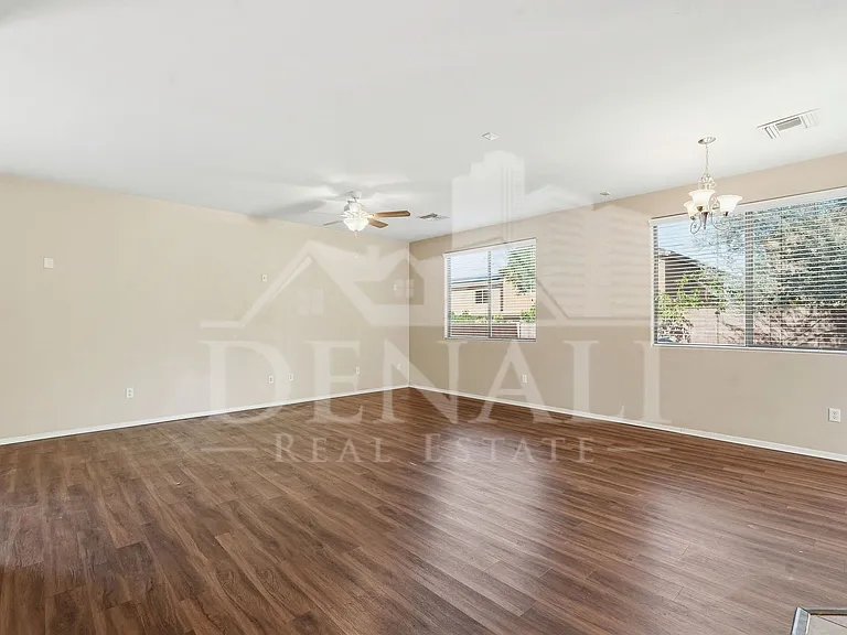 3576 W Goshen Dr — Photo 4