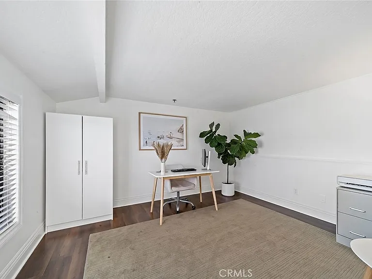 345 Avocado St #A4 — Photo 15
