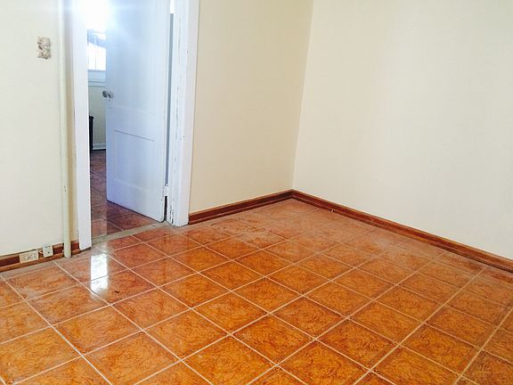 2nd image of 10333 177th St