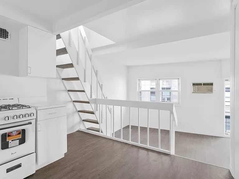 88 Fulton St #222 — Photo 8