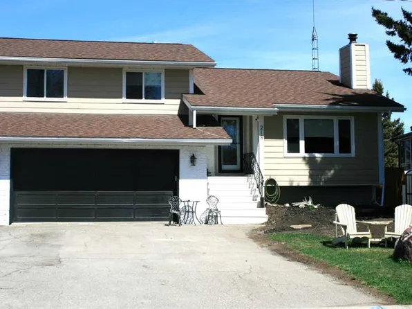 218 S 8th Ave NE, Sundre, AB T0M 1X0