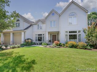 119 Hawkins Cir, Wheaton, IL 60189