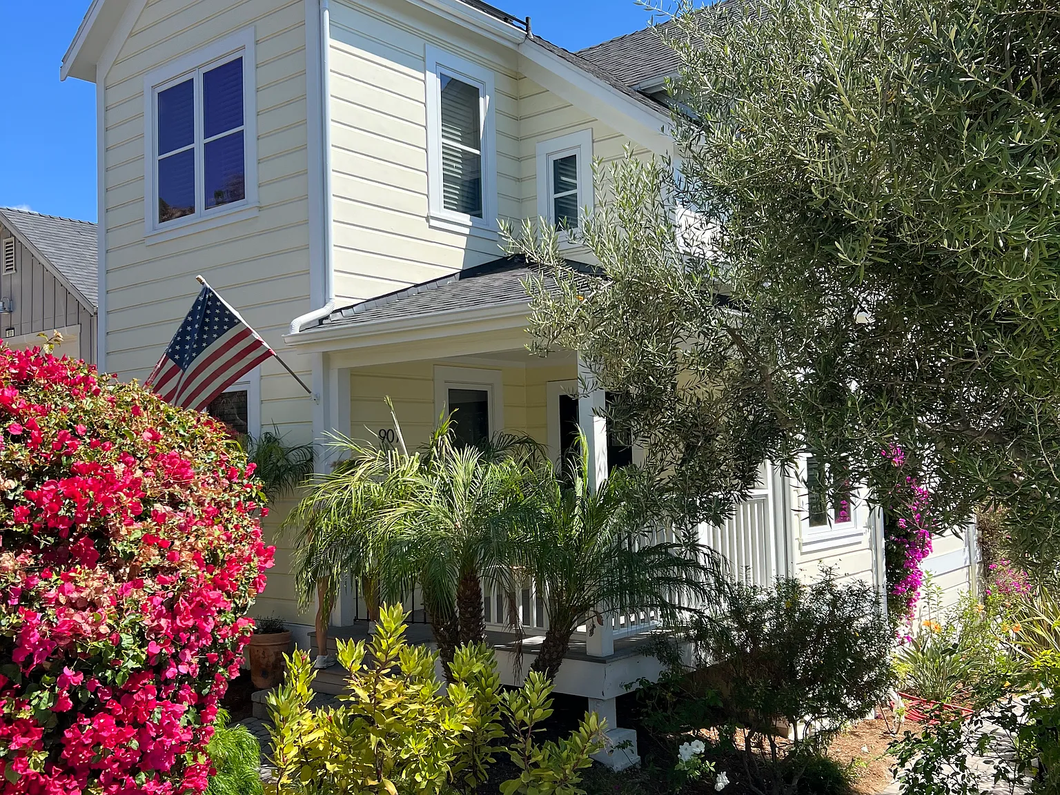 3 bed, 2.5 bath, 1464 sqft, $5,250 — Photo 1