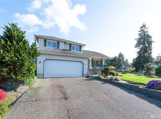 1025 Dundee Dr, Cosmopolis, WA 98537