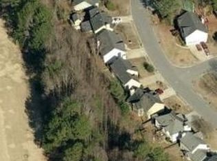 3074 Shady Woods Cir, Lawrenceville, GA 30044