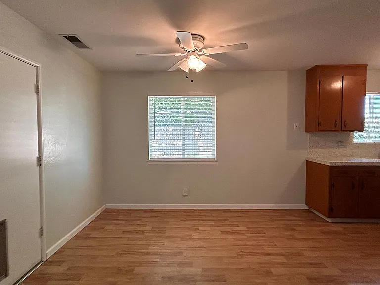 3615 Stauss Ave — Photo 3