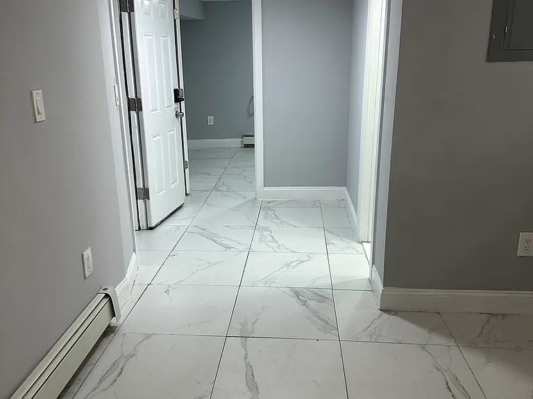 1129 Boynton Ave #4 — Photo 4