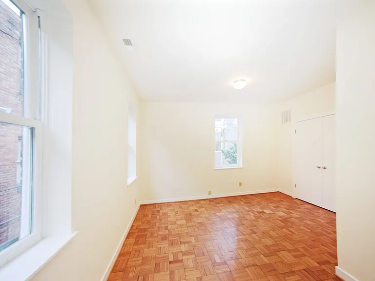 1221 N Street, NW — Photo 11
