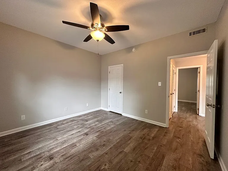 Rand Powell Apartment Homes — Photo 22