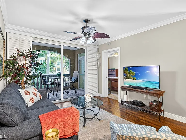 2825 Palm Beach Blvd #215 — Photo 6