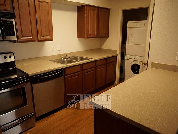 2nd image of 206 Craddock Ave