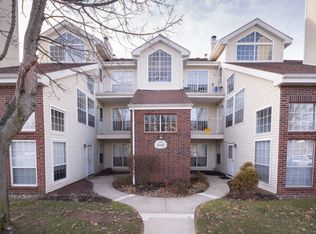 57 Carriage Crossing Ln, Middletown, CT 06457