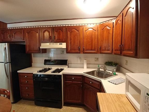 3rd image of 11 Primrose Ct