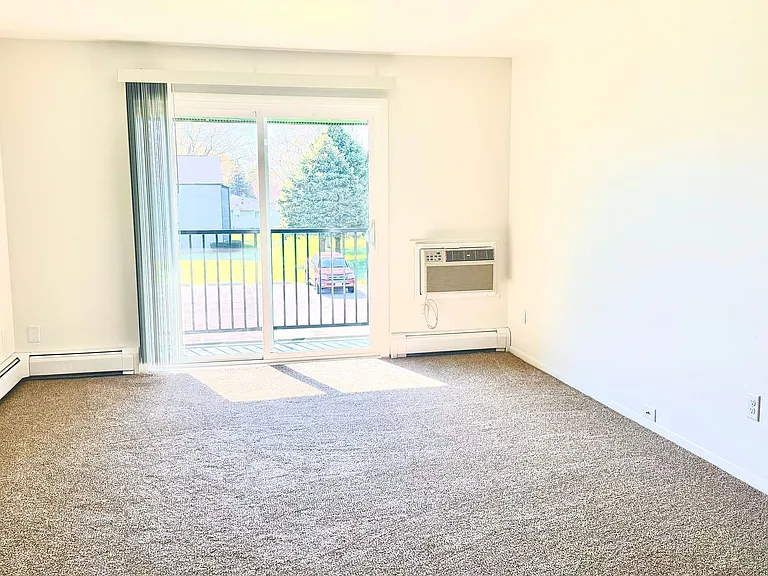 Elkhorn Village Apartments | 1 & 2 Bedroom Apartments in Elkhorn, WI Heat Included — Photo 76