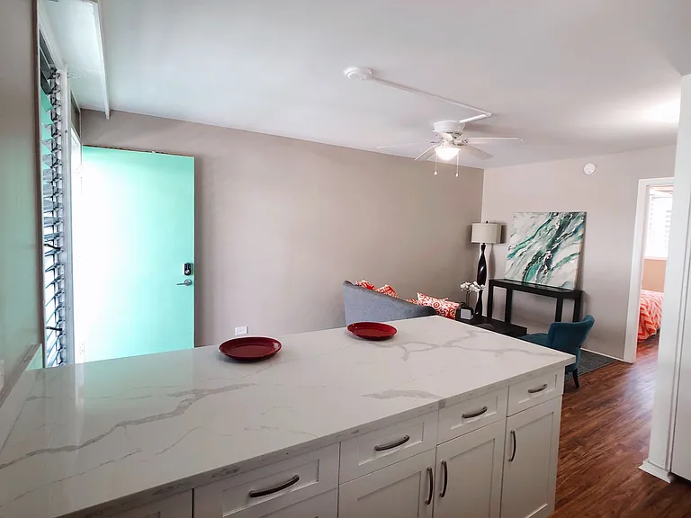3340 Campbell Ave — Photo 6