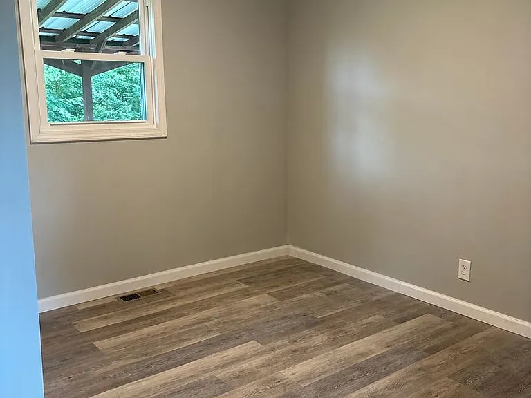542 Lexington Dr — Photo 5