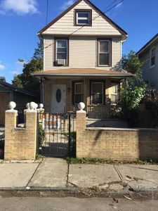 9 Simonson Pl, Staten Island, NY, 10302