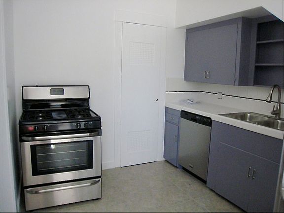 4th image of 1826 Camden Ave