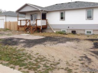 7 Main Dr, Wheatland, WY 82201